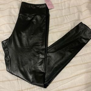 Faux leather leggings